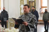 13-Богослужение Великой Субботы в главном храме Восточного Казахстана