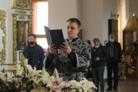 14-Богослужение Великой Субботы в главном храме Восточного Казахстана