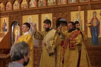 9-В день памяти преподобного Серафима Саровского епископ Амфилохий совершил Божественную Литургию в Андреевском кафедральном соборе