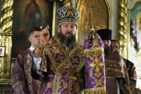 17-Епископ Амфилохийсовершил Божественную Литургию Преждеосвященных Даров в Воскресенском кафедральном соборе города Семипалатинска