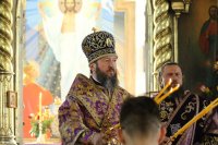 22-Епископ Амфилохийсовершил Божественную Литургию Преждеосвященных Даров в Воскресенском кафедральном соборе города Семипалатинска
