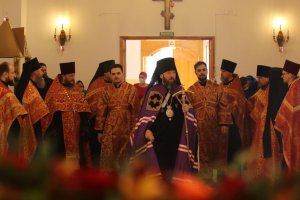 Пасхальная вечерня в Андреевском кафедральном соборе города Усть-Каменогорска