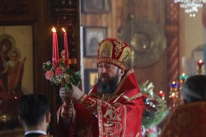 Служение епископа Амфилохия в понедельник Светлой седмицы