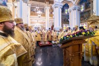 11-В неделю по Воздвижении и день памяти благоверных князей Олега Брянского и Михаила Черниговского епископ Усть-Каменогорский и Семипалатинский Амфилохий сослужил митрополиту Александру за Литургией в Вознесенском соборе Южной столицы