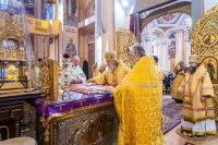 24-В неделю по Воздвижении и день памяти благоверных князей Олега Брянского и Михаила Черниговского епископ Усть-Каменогорский и Семипалатинский Амфилохий сослужил митрополиту Александру за Литургией в Вознесенском соборе Южной столицы