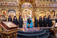 37-В неделю по Воздвижении и день памяти благоверных князей Олега Брянского и Михаила Черниговского епископ Усть-Каменогорский и Семипалатинский Амфилохий сослужил митрополиту Александру за Литургией в Вознесенском соборе Южной столицы