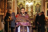 10-Божественная Литургия в Неделю Крестопоклонную в Воскресенском кафедральном соборе города Семипалатинска