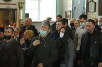 28-Божественная Литургия в Неделю Крестопоклонную в Воскресенском кафедральном соборе города Семипалатинска