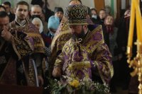 59-Божественная Литургия в Неделю Крестопоклонную в Воскресенском кафедральном соборе города Семипалатинска