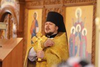 46-Божественная Литургия в Неделю всех святых, в земле Русской просиявших