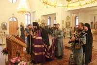 4-Епископ Амфилохий совершил Божественную Литургию в Неделю 24-ю по Пятидесятнице