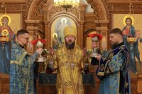 37-Епископ Амфилохий совершил Божественную Литургию в Неделю 24-ю по Пятидесятнице