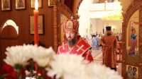 15-В Неделю о слепом Преосвященнейший епископ Амфилохий совершил Божественную Литургию в Андреевском кафедральном соборе Усть-Каменогорска
