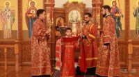 19-В Неделю о слепом Преосвященнейший епископ Амфилохий совершил Божественную Литургию в Андреевском кафедральном соборе Усть-Каменогорска