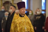 5-Божественная Литургия в Неделю по 35-ю по Пятидесятнице в главном храме Рудного Алтая