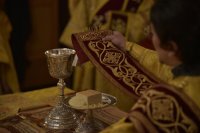 24-Божественная Литургия в Неделю по 35-ю по Пятидесятнице в главном храме Рудного Алтая
