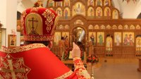 11-В день Антипасхи епископ Амфилохий совершил Божественную Литургию в Андреевском кафедральном соборе