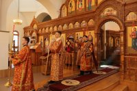 15-В день Антипасхи епископ Амфилохий совершил Божественную Литургию в Андреевском кафедральном соборе