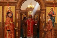 21-В день Антипасхи епископ Амфилохий совершил Божественную Литургию в Андреевском кафедральном соборе