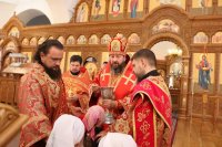 77-В день Антипасхи епископ Амфилохий совершил Божественную Литургию в Андреевском кафедральном соборе
