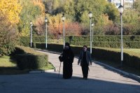 1-В воскресный день Преосвященнейший епископ Амфилохий совершил Божественную Литургию святителя Иоанна Златоуста