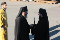 3-В воскресный день Преосвященнейший епископ Амфилохий совершил Божественную Литургию святителя Иоанна Златоуста