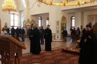 6-В воскресный день Преосвященнейший епископ Амфилохий совершил Божественную Литургию святителя Иоанна Златоуста