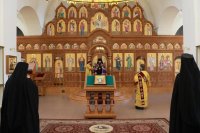 7-В воскресный день Преосвященнейший епископ Амфилохий совершил Божественную Литургию святителя Иоанна Златоуста