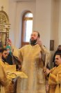 9-В воскресный день Преосвященнейший епископ Амфилохий совершил Божественную Литургию святителя Иоанна Златоуста