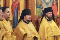 27-В воскресный день Преосвященнейший епископ Амфилохий совершил Божественную Литургию святителя Иоанна Златоуста