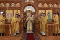 39-В воскресный день Преосвященнейший епископ Амфилохий совершил Божественную Литургию святителя Иоанна Златоуста