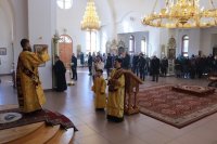 42-В воскресный день Преосвященнейший епископ Амфилохий совершил Божественную Литургию святителя Иоанна Златоуста