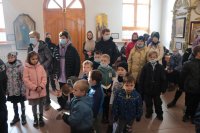 51-В воскресный день Преосвященнейший епископ Амфилохий совершил Божественную Литургию святителя Иоанна Златоуста