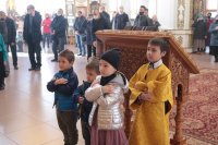 52-В воскресный день Преосвященнейший епископ Амфилохий совершил Божественную Литургию святителя Иоанна Златоуста