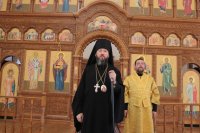 55-В воскресный день Преосвященнейший епископ Амфилохий совершил Божественную Литургию святителя Иоанна Златоуста