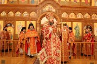 8-Служение епископа Амфилохия в день Радоницы