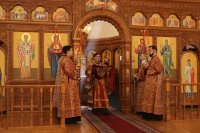 18-Служение епископа Амфилохия в день Радоницы