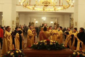 Праздничное вечернее богослужение в Андреевском кафедральном соборе