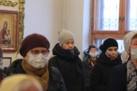 46-Преосвященнейший епископ Амфилохий совершил Божественную Литургию в главном храме Восточного Казахстана