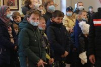 47-Преосвященнейший епископ Амфилохий совершил Божественную Литургию в главном храме Восточного Казахстана