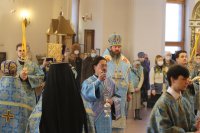 9-Божественная Литургия в главном храме Рудного Алтая в день Сретения Господня