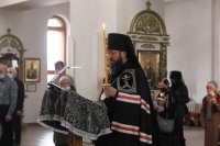 12-Епископ Амфилохий совершил повечерие с чтением первой части Великого покаянного канона преподобного Андрея Критского