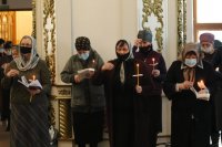 8-Епископ Амфилохий совершил чтение третьей части Великого покаянного канона преподобного Андрея Критского