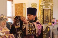 28-Служение епископа Амфилохия в Неделю 5-ю Святой Четыредесятницы