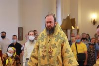 59-В день памяти преподобного Сергия Радонежского  епископ Амфилохий возглавил Божественную Литургию в Андреевском кафедральном соборе