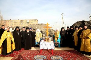 Митрополит Александр и архипастыри Казахстанского Митрополичьего округа приняли участие в освящении закладного камня в основание строительства Преображенского храма в столице Узбекистана 