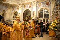 5-Главы Казахстанского и Среднеазиатского Митрополичьих округов совершили всенощное бдение в кафедральном соборе города Ташкента 