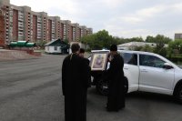 3-В дар Андреевскому кафедральному собору передана икона Божией Матери «Всецарица»