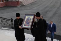 4-В дар Андреевскому кафедральному собору передана икона Божией Матери «Всецарица»