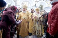 1-В праздник святителя Николая Чудотворца архипастыри Казахстанского и Среднеазиатского Митрополичьих округов совершили Литургию в кафедральном соборе Ташкента